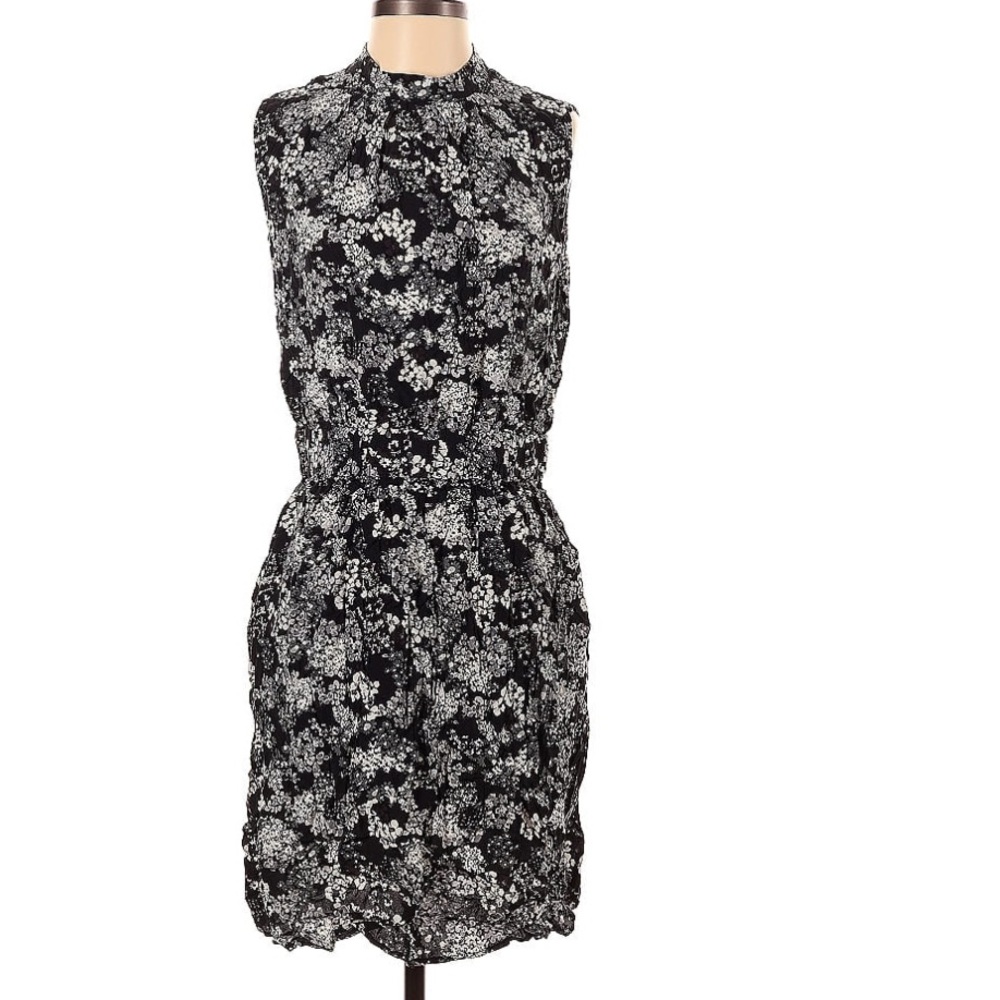 Uniqlo Mock neck sleeveless dress
